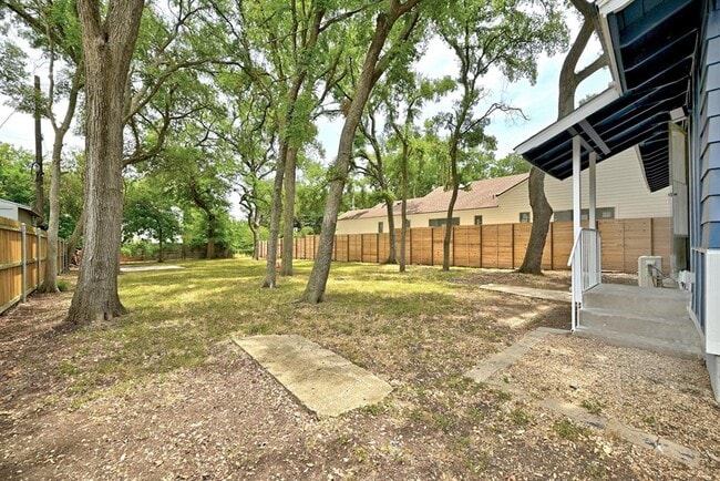 Building Photo - 4517 Jinx Ave