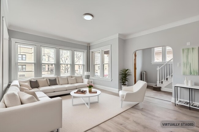 Building Photo - 7449 S Vernon Ave