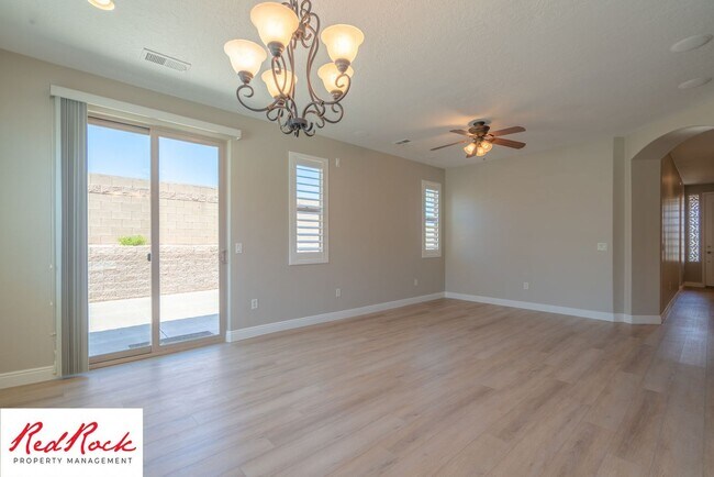 Building Photo - 3 Bedroom Coral Canyon Home on Corner Lot
