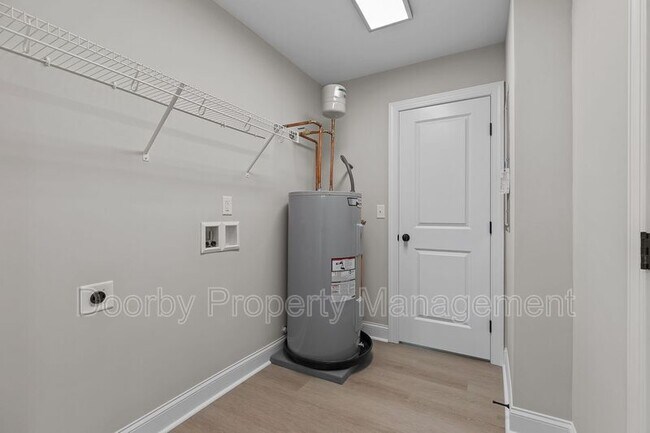 Building Photo - 36 Alden Ln