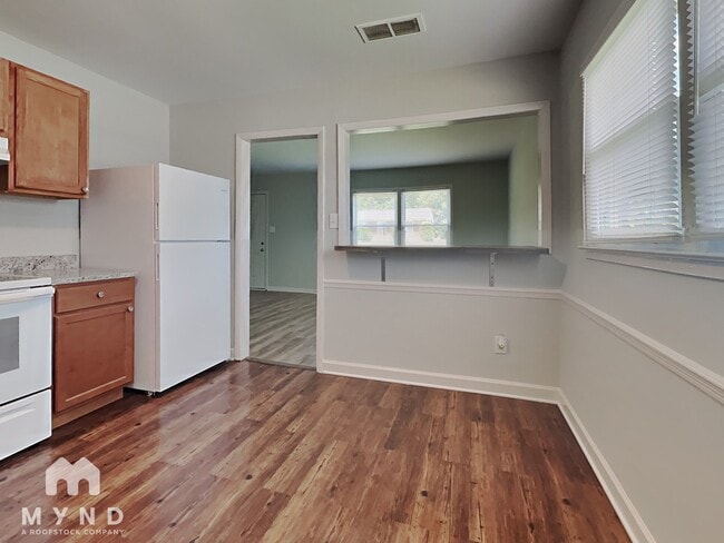 Building Photo - 3622 Bardot Dr