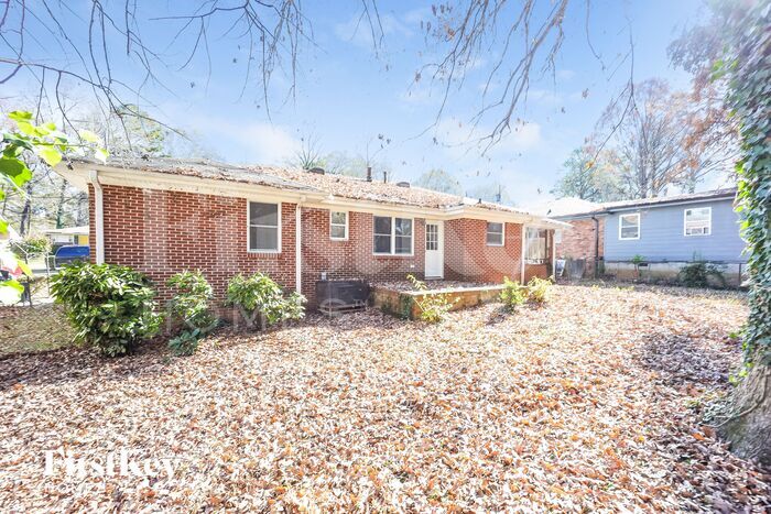 Building Photo - 1443 Willow Trail SW