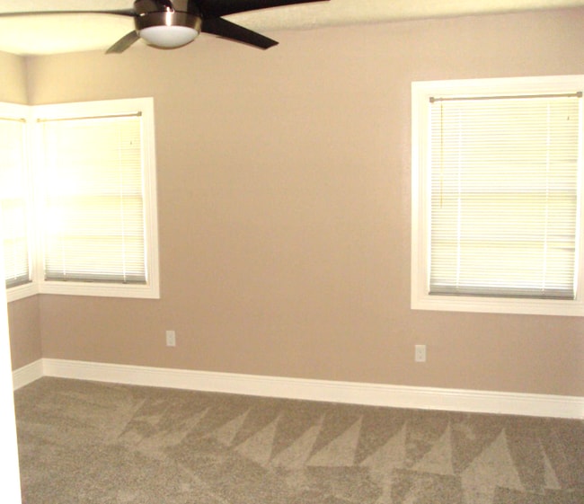 Building Photo - 2490 Harrison Ave