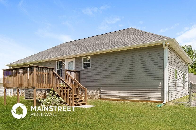 Building Photo - 179 Hidden Meadows Dr