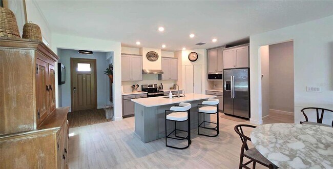 Building Photo - 10583 Tupper Cay Dr