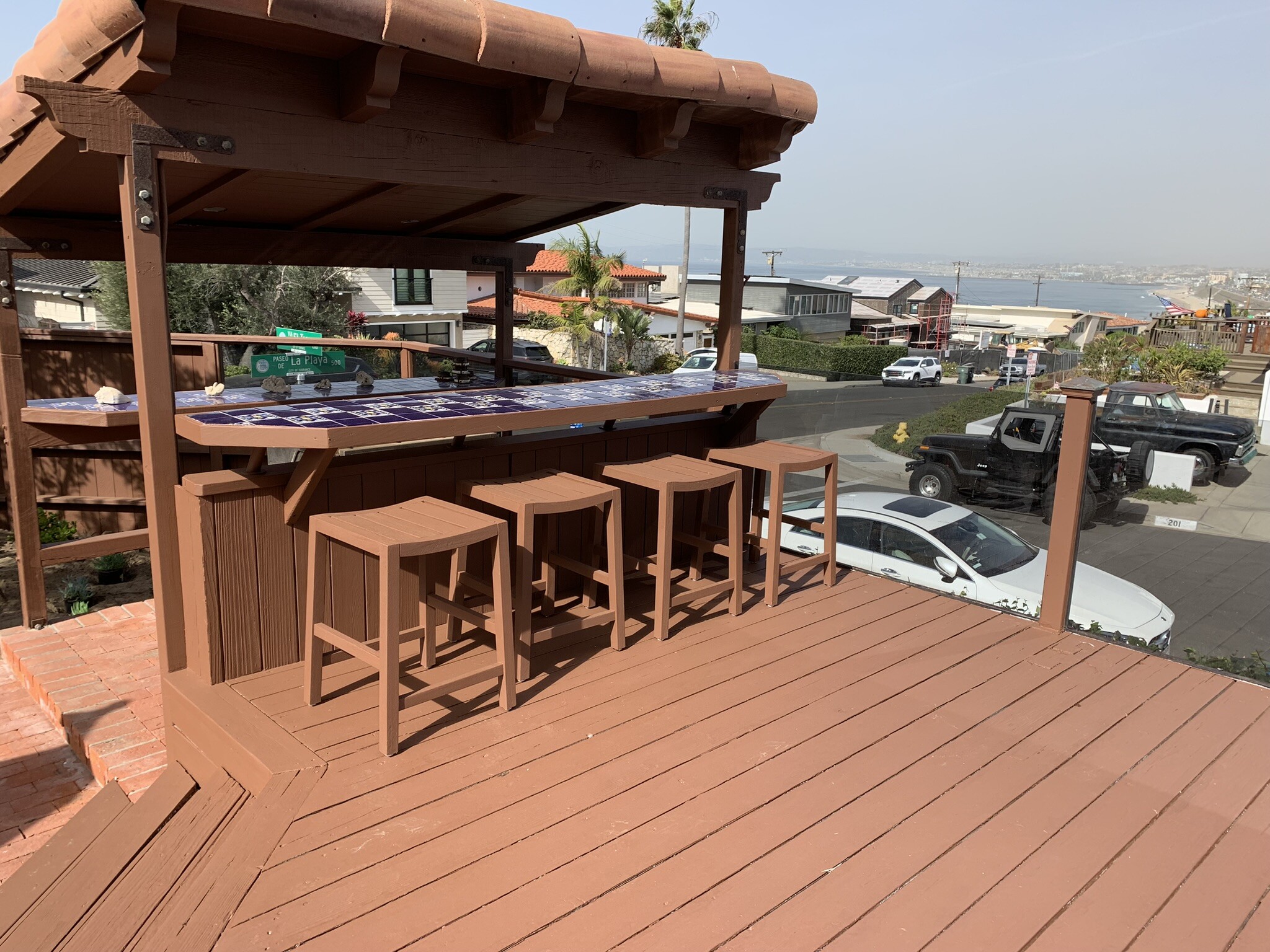 Bar in front deck with ocean view - 524 Paseo de la Playa