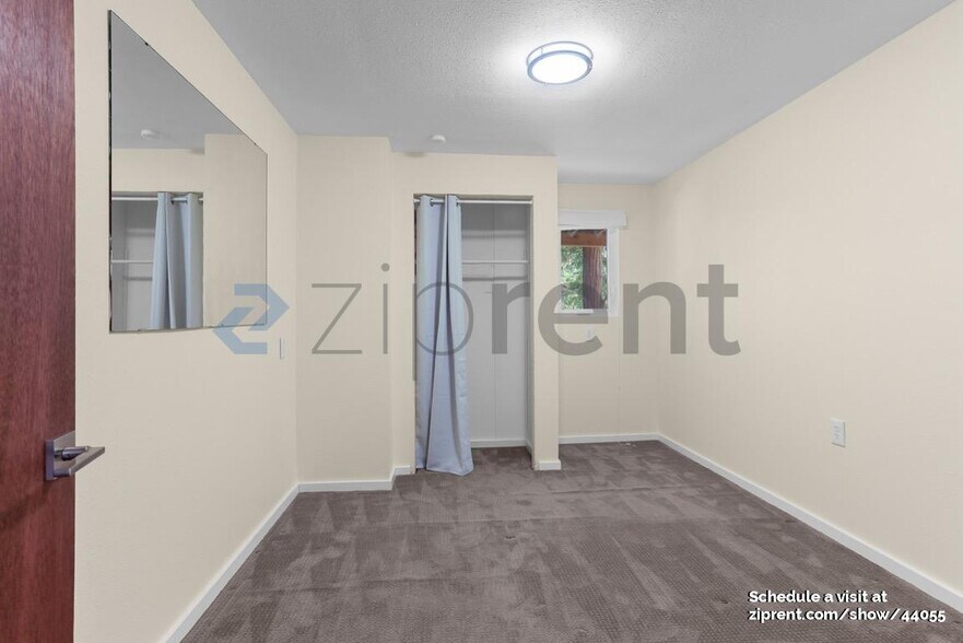 Building Photo - 18807 56th Ave NE