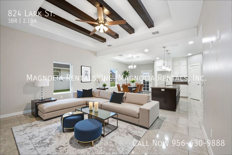 Building Photo - 824 Lark St