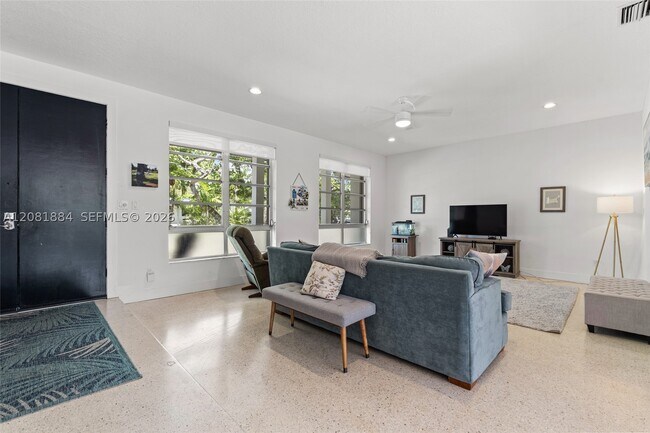 Building Photo - 14645 SW 83rd Pl