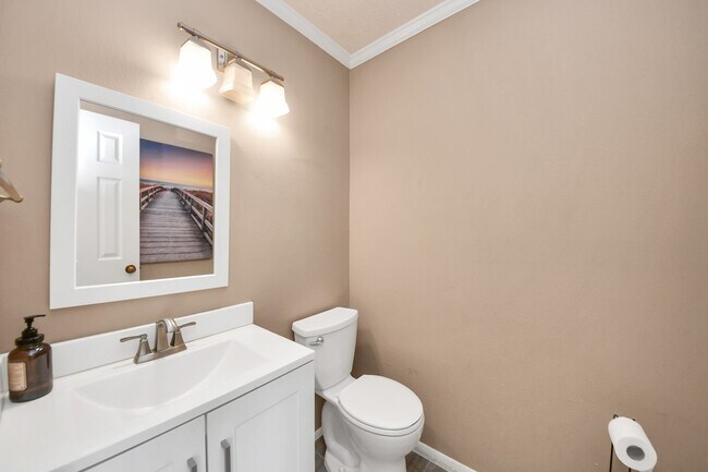 Building Photo - 3007 Cotter Lake Cir