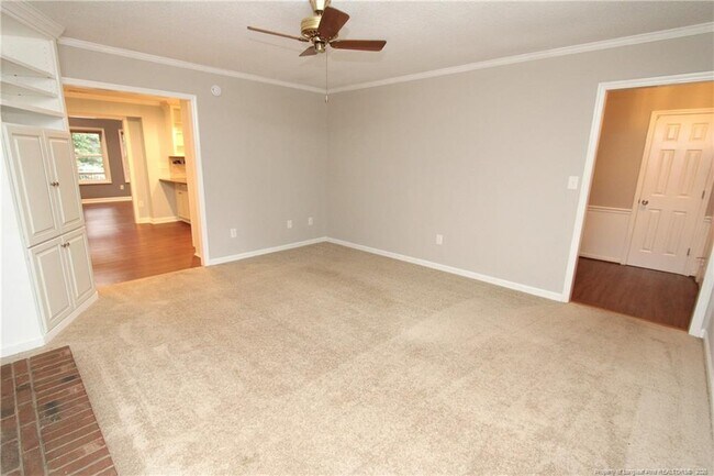Building Photo - 100 Fawn Ct