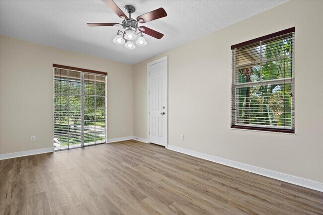 Building Photo - 1029 Vintner Blvd