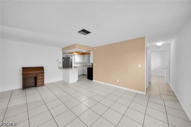 Building Photo - 1207 SE 40th Terrace