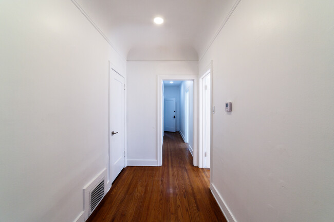 Building Photo - A Grand, Light-Filled 1-Bedroom with Bonus...