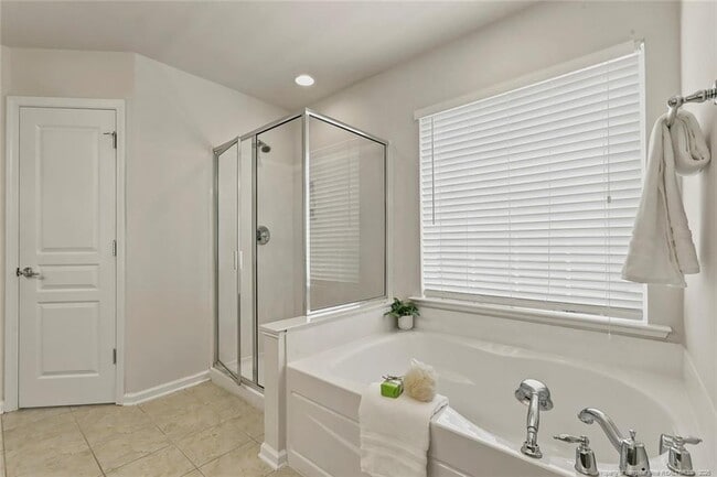 Building Photo - 2031 Addenbrock Dr