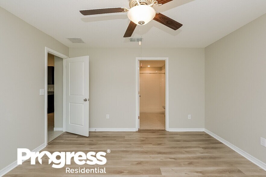 Building Photo - 5518 Rainwood Meadows Dr