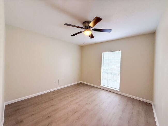 Building Photo - 4251 Rosegate Dr