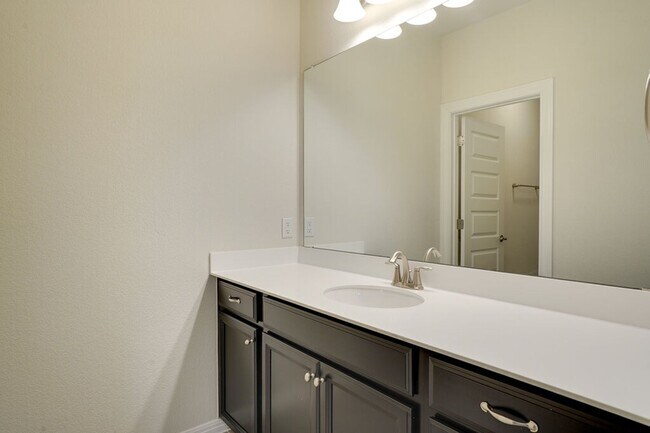 Building Photo - 16005 Axehandle Trl