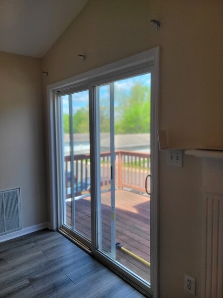 deck - 1200 Hillside Ave