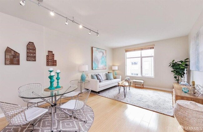 Building Photo - 451 Kansas St