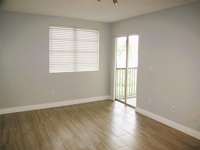 Building Photo - 1263 SW 46th Ave