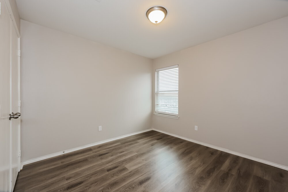 Building Photo - 1307 Luna Linda Dr