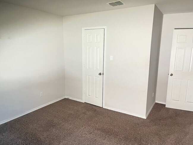 Building Photo - Rental Home In Excellent Condition