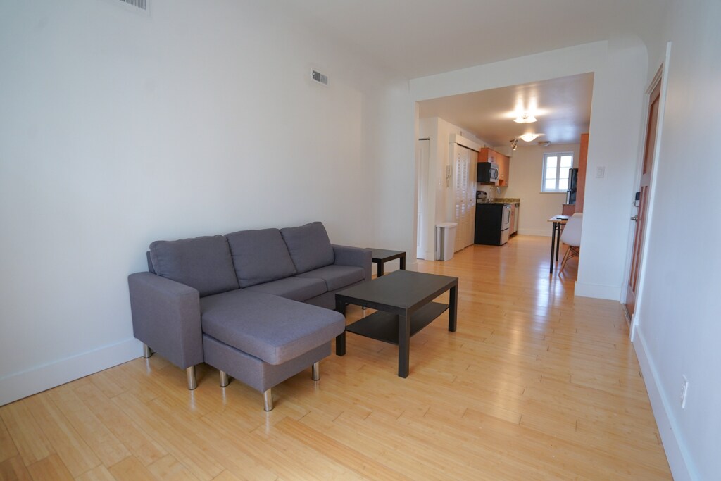 Building Photo - 611 Westgate Ave