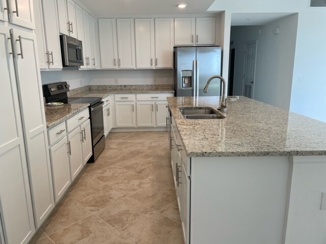 414 - 14061 Heritage Landing Blvd
