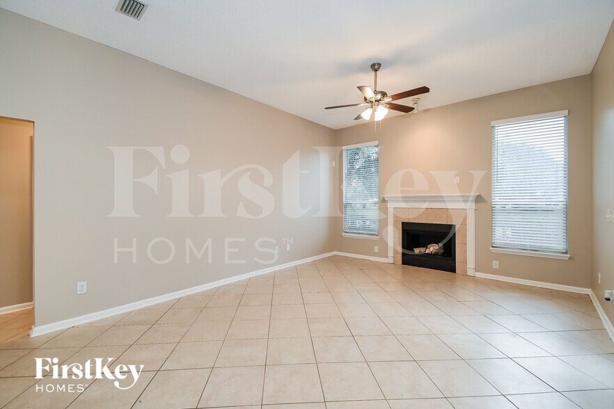 Building Photo - 14049 Red Rock Lake Dr