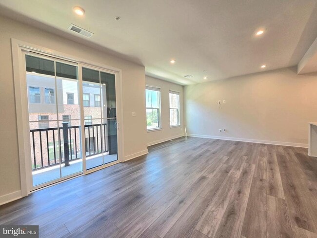 Building Photo - 4540 Dandelion Lp
