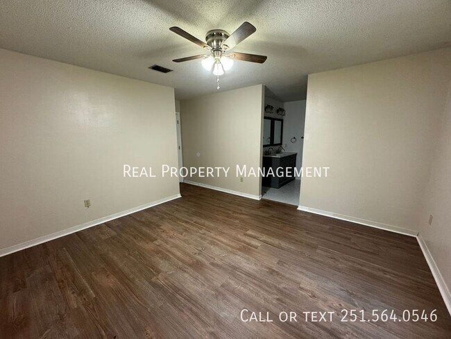 Building Photo - 2808 Westmoor Ct