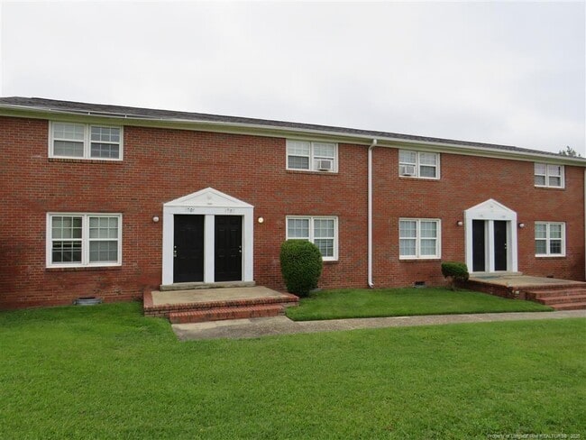 Primary Photo - 1935 King George Dr