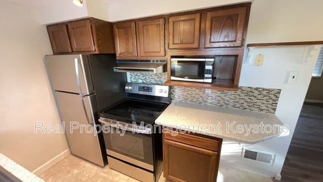 Building Photo - 5114 Caste Dr