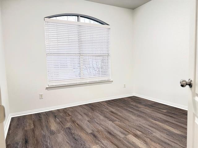 Building Photo - 4506 Julian Dr