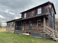 Building Photo - Cabin located in the picturesque county of...