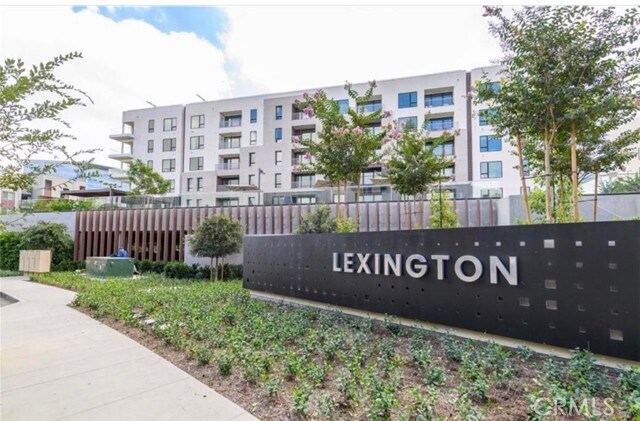 Building Photo - 3614 Rivington