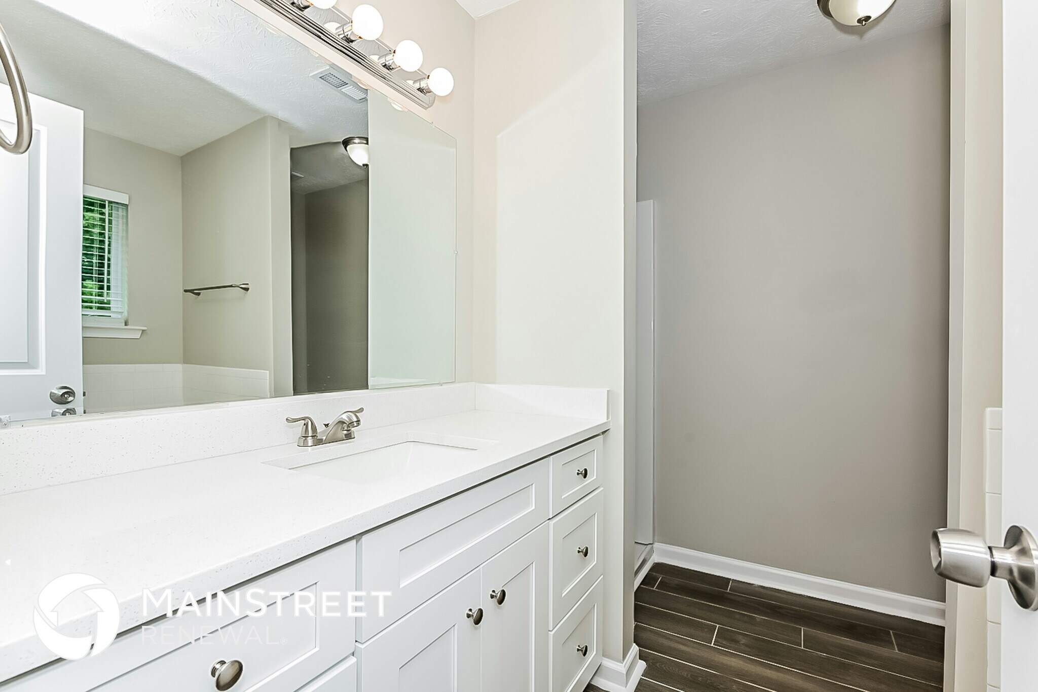 Building Photo - 350 Summer Hill Cir