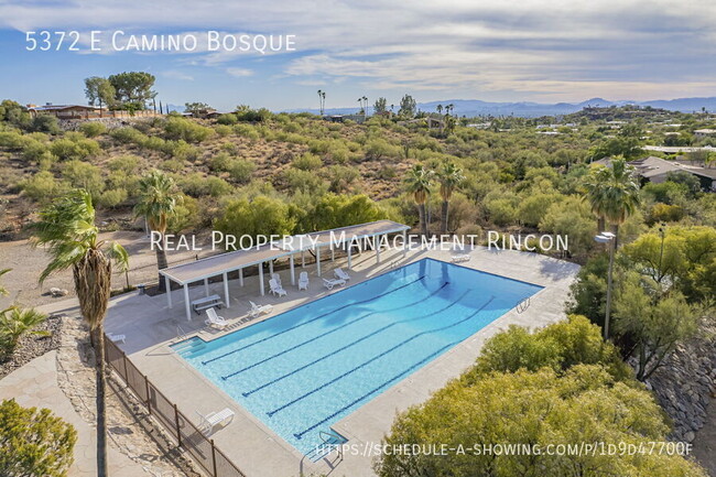 Building Photo - Location! Quintessential Tucson Classic is...