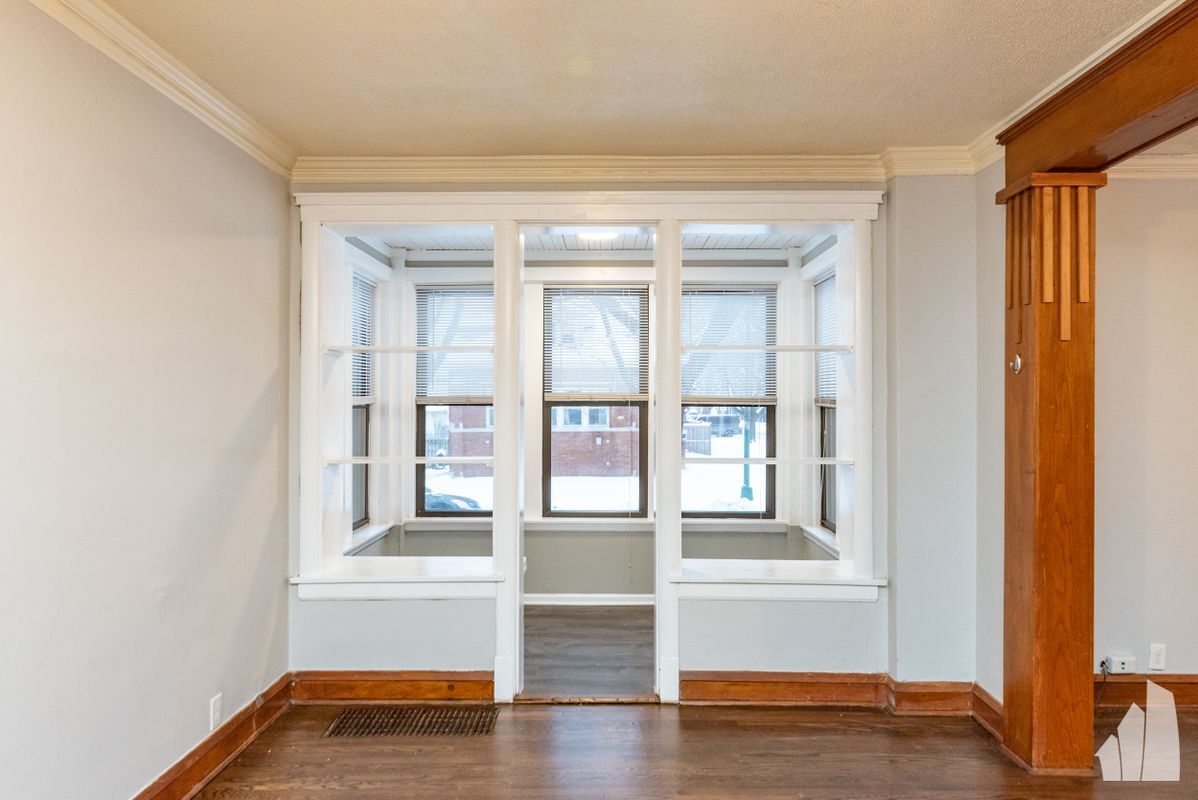 Building Photo - 3602 W Grace St