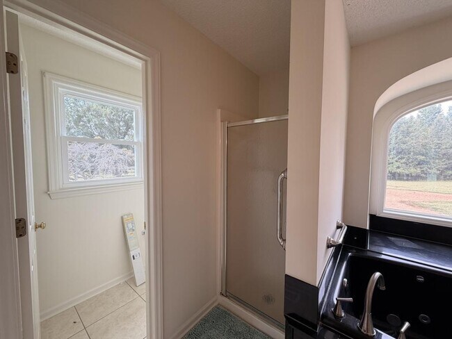Building Photo - 118 Sunfish Dr