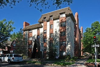 Building Photo - Ambassador West