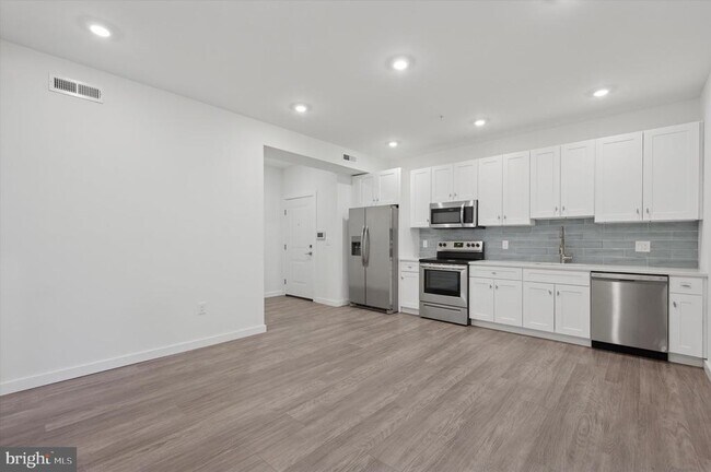 Building Photo - 1617 Ridge Ave