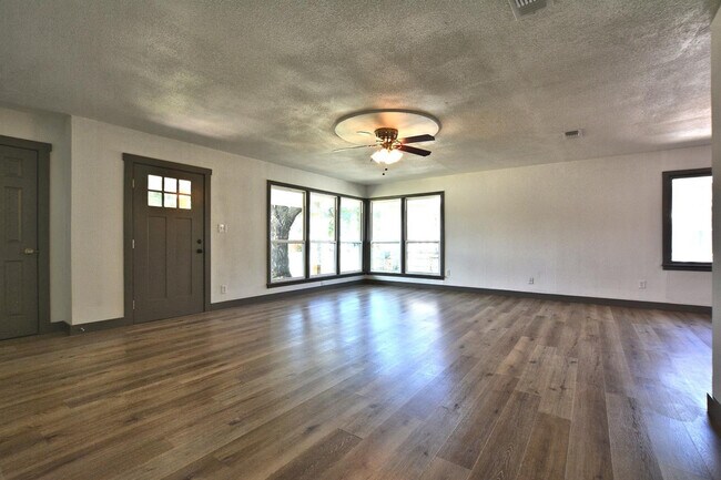 Building Photo - 3802 25th St