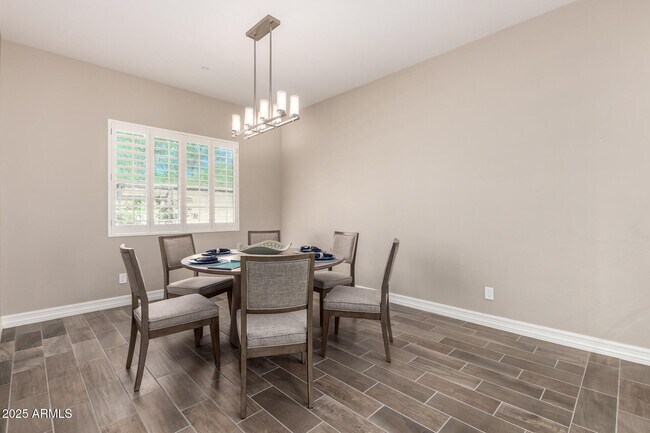 Building Photo - 6050 E Santa Cruz Dr
