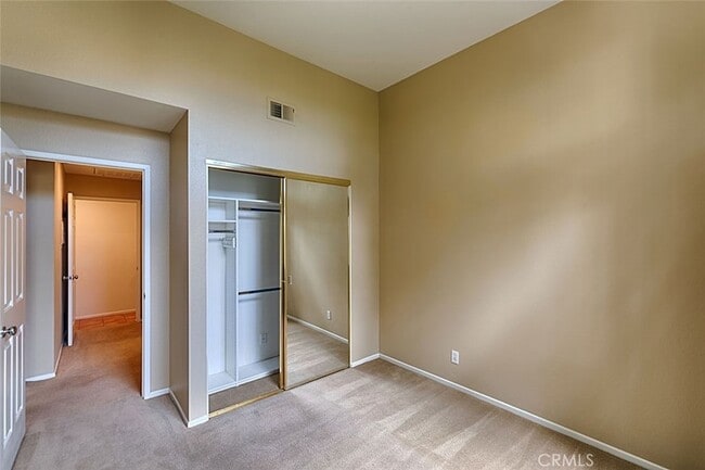 Building Photo - 8015 E Treeview Ct