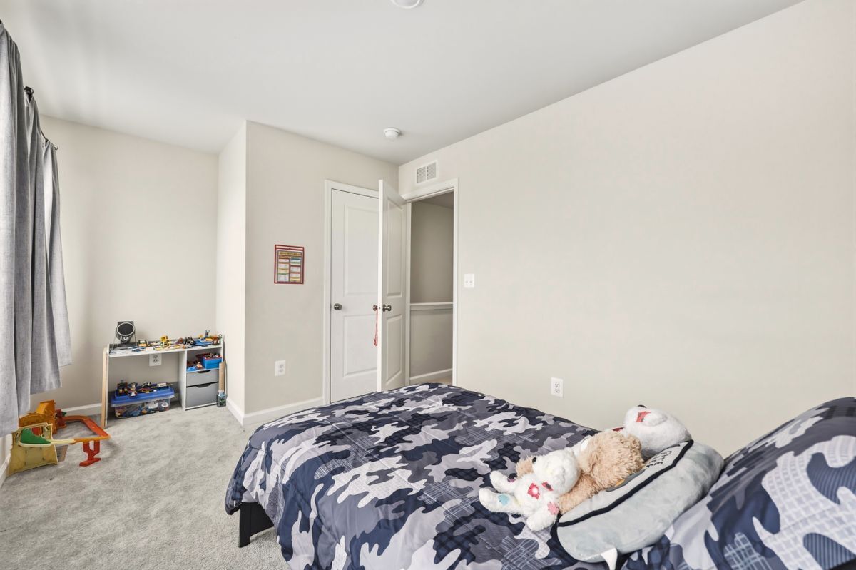 Building Photo - 51 Short Br Dr