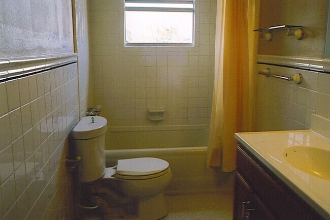 Building Photo - 1118 Autrey Street, Unit 4