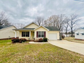 Building Photo - Welcome to Kannapolis!