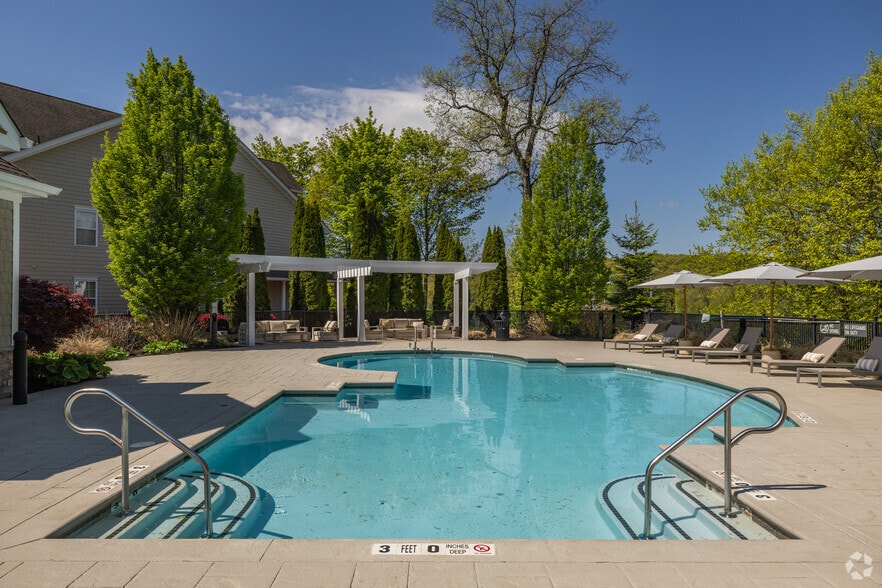 Pool - A The White Oaks